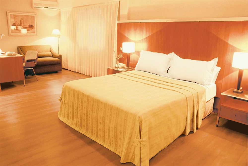Hotel Solans Presidente Rosario Bilik gambar